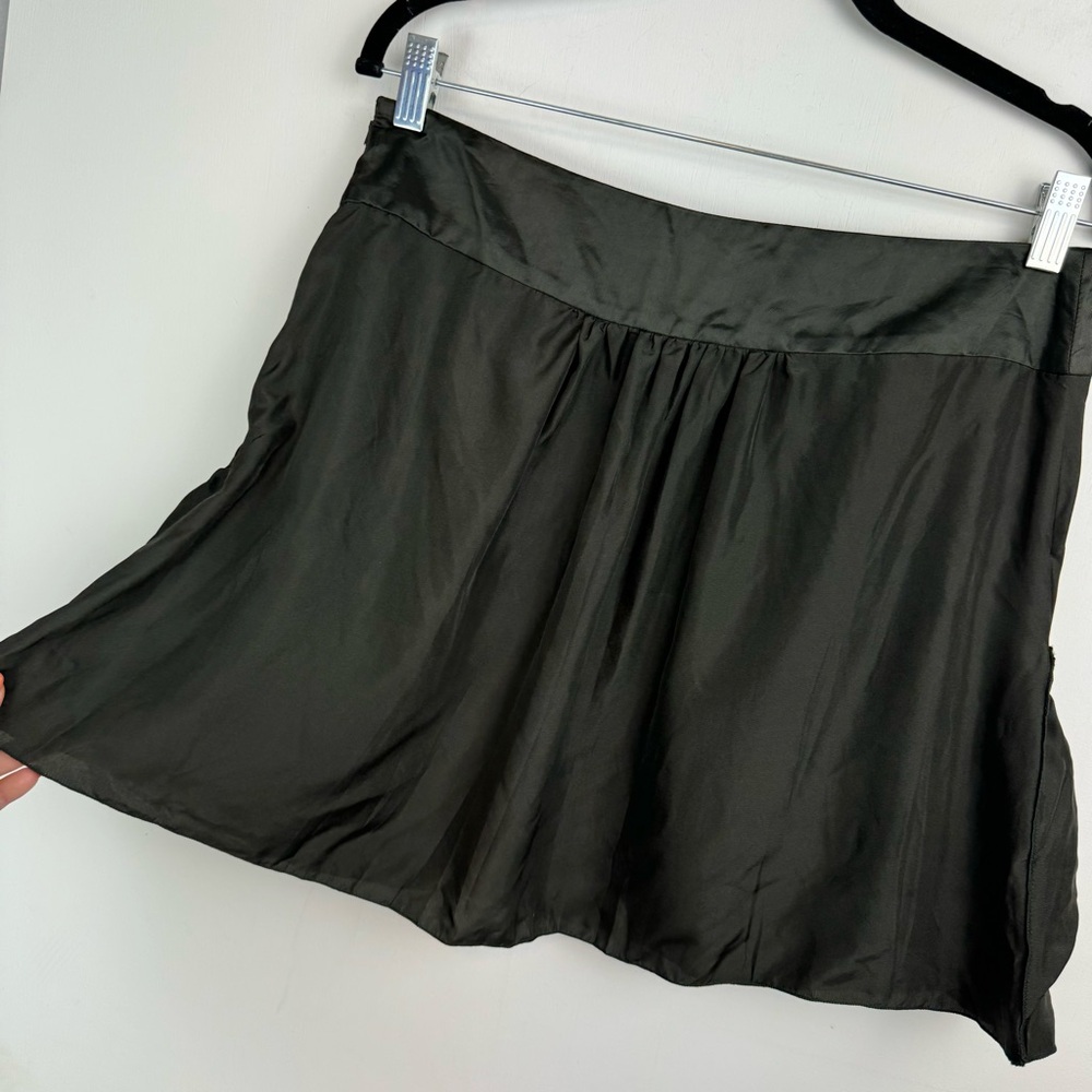 Prada 100% Silk Bubble Pockets Mini Skirt Sz 42 Dark Olive Satin - Picture 12 of 16